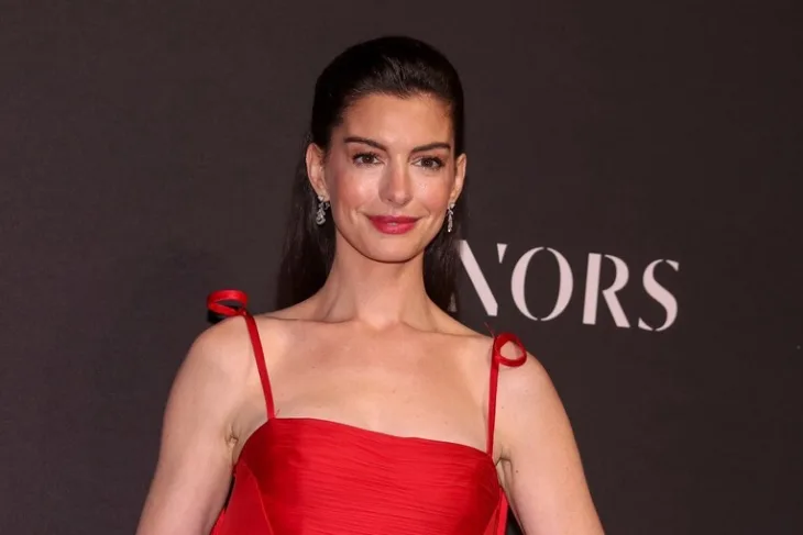 Anne Hathaway