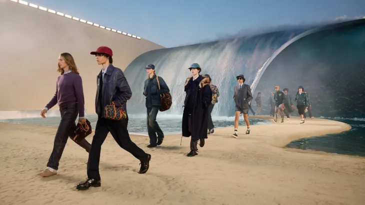 Louis Vuitton vodopad modna tevija u parizu