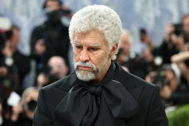 Bad Bunny neprepoznatljiv na Met Gali