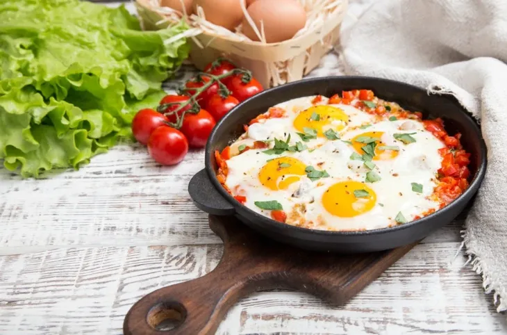 Dorucak shutterstock 1042981243 f