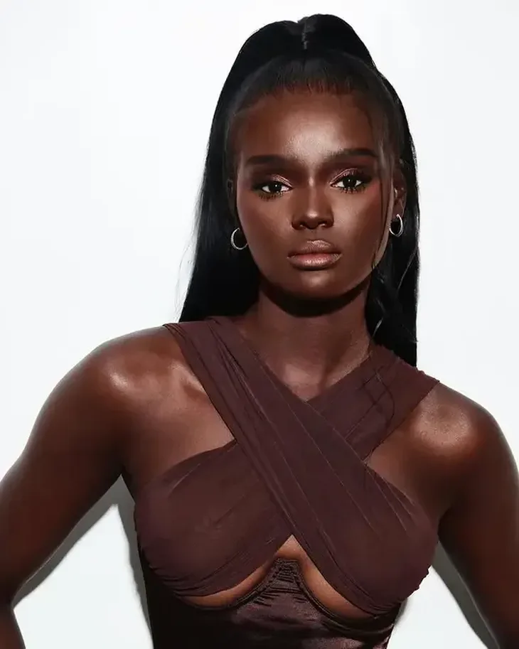 Duckie Thot