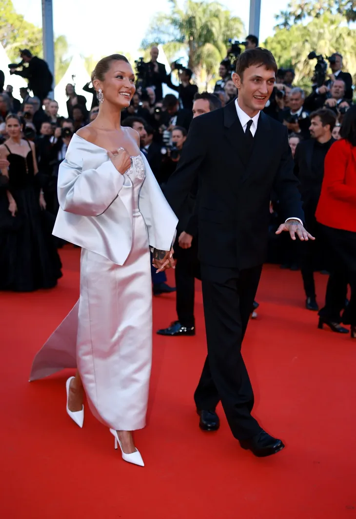 Bella Hadid Crveni tepih Cannes/ EPA-EFE