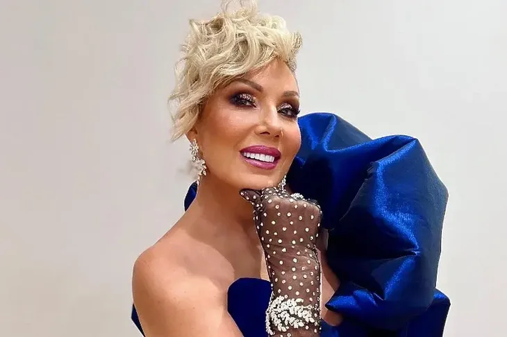Lepa Brena