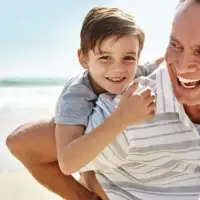 Porodica shutterstock 2472676269 ls