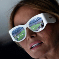 Melania Trump naocale 1