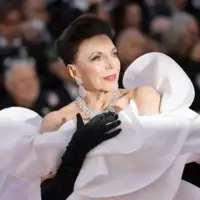 Joan Collins