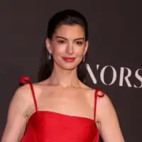 Anne Hathaway