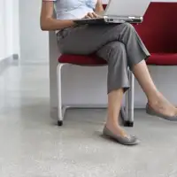 Sjedenje prekrizenih nogu moze imati posljedice
