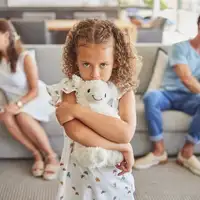 Porodica shutterstock 2207539755 f