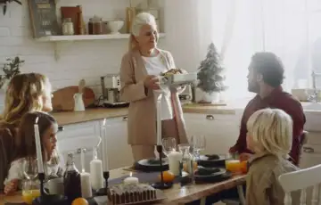 Hrana praznici rucak porodica 872x610