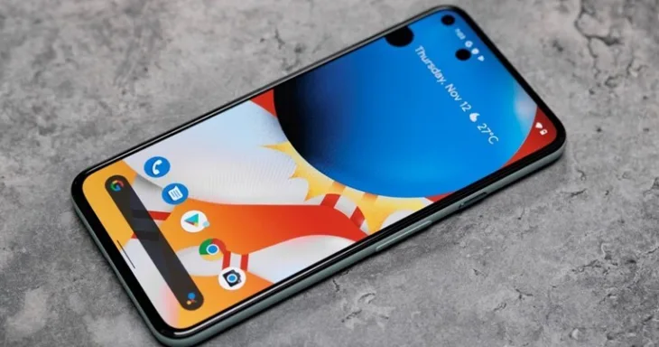 Mobitel shuttertock
