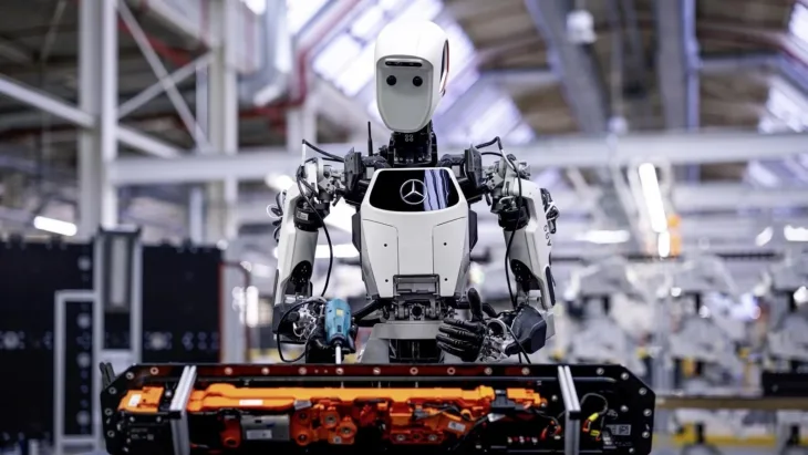 Roboti