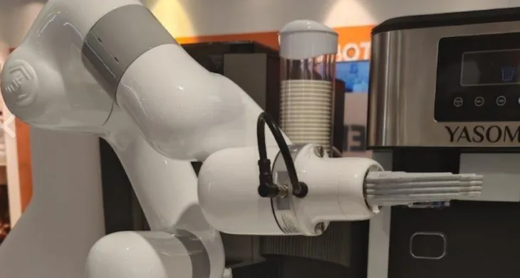 Robot barista 872x467