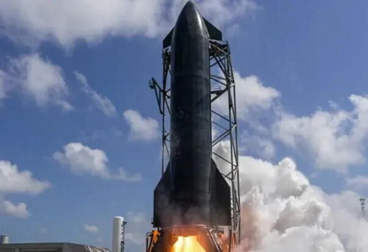 Raketa starship e1776369138774