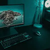 Racunar kompjuter Foto Unsplash