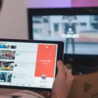 Youtube tablet video 872x610unsplash