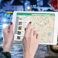 Apple Maps Google Street View