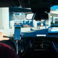 Vozac automobil navigacija voznja auto 872x610