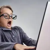 Dijete laptop