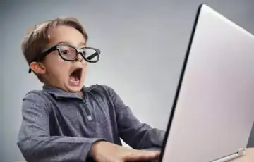 Dijete laptop