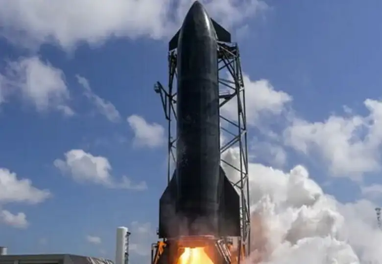 Raketa starship e1776369138774