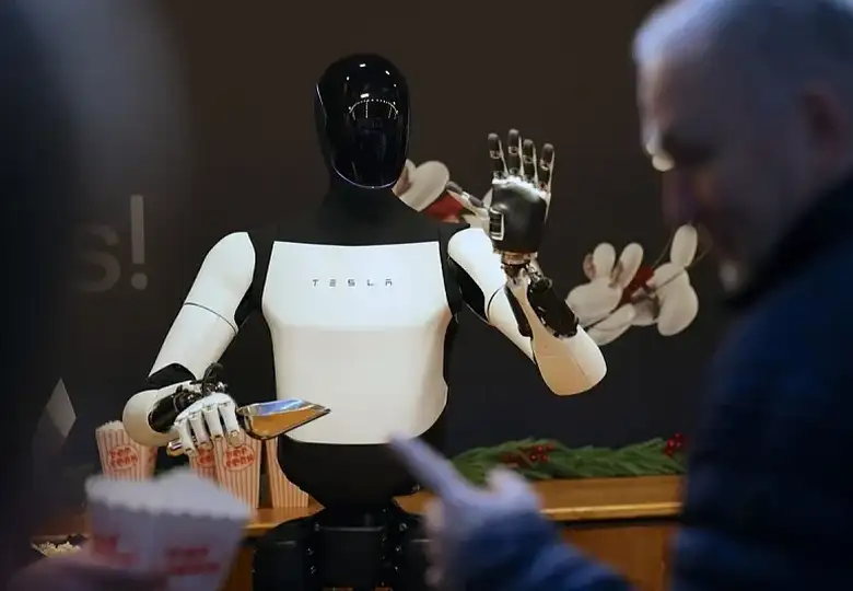 Tesla Humanoidi