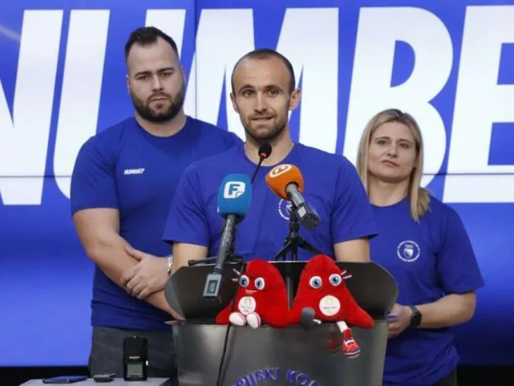 Amel Tuka fena