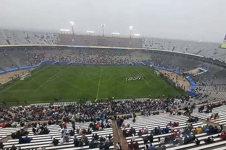 leo messi Poluprazne tribine stadiona u Dallasu