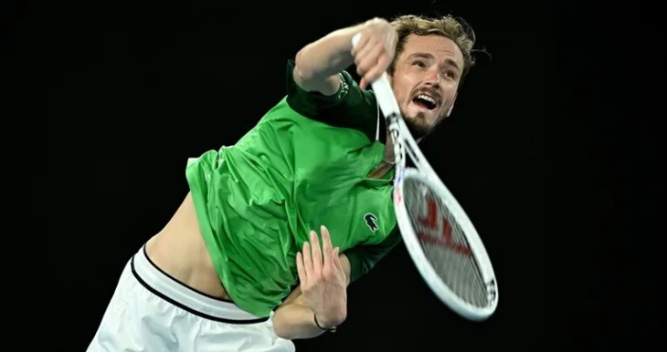 Tenis