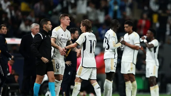 12 02 Kroos Modric Real