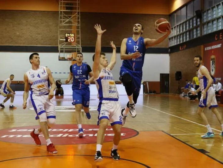 Siroki u finalu kupa mirza delibasic siroki 65cfb3e7bbbf3 Fena
