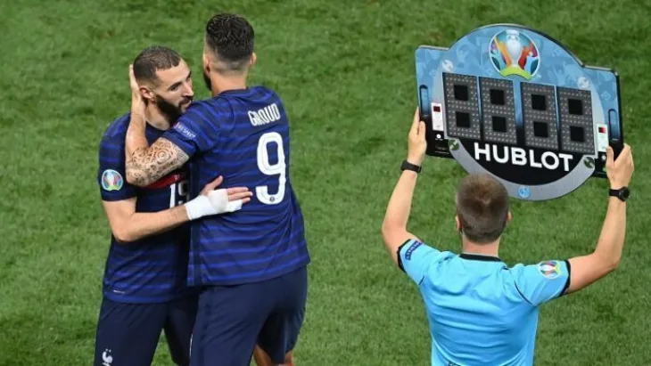24 04 Benzema Giroud 696x392