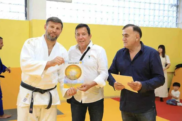 Amel Mekić džudo kamp Olimpijsko zlato  Na Fakultetu sporta