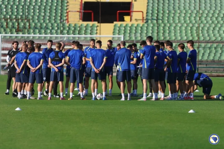 Zmajevi fudbal trening