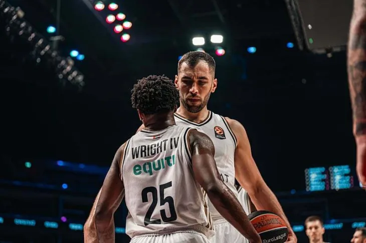 Dubai BC Kamenjas i Wright su bili nezaustavljivi za goste