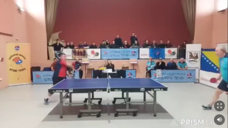 Amar Osim stoni tenis