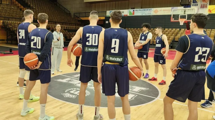 Kosarkasi Bi H Pripreme u Tuzli  basket.ba