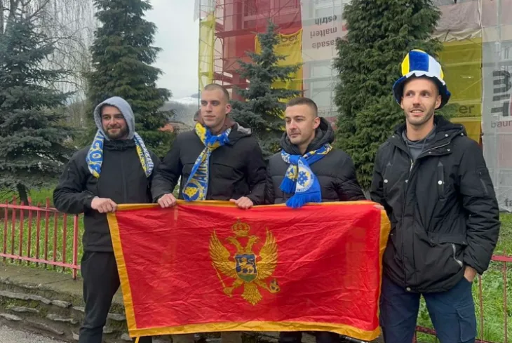 Crnogorci navijaci zenica