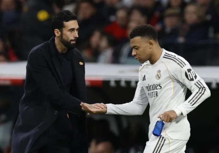 Arbeloa mbappe 872x610