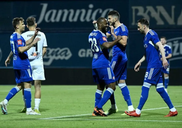 Dinamo 872x610
