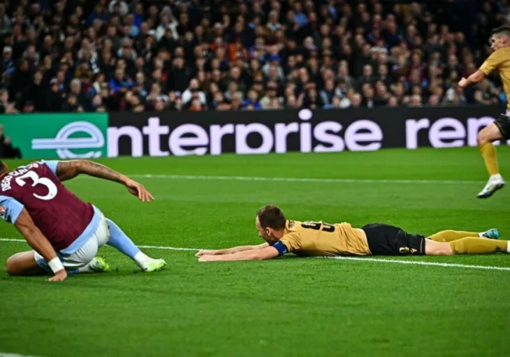 Zrinjski aston villa