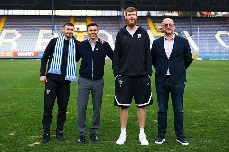 Dubai BC FK Zeljeznicar