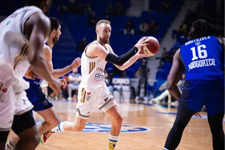Dzanan Musa Dubai BC
