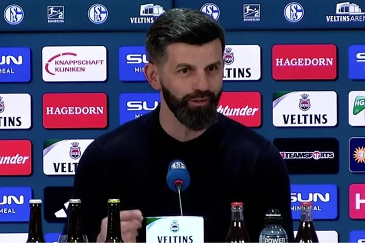 Miron Muslic Foto Schalke 04