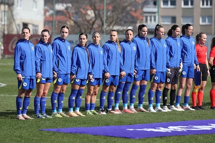 Nogometasice Bi H ženska nogometna reprezentacija BiH