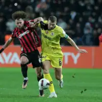 Fenerbahce uz mnogo muke savladao gaziantep dzeko zamalo tragicar ddee 65a42242367f1