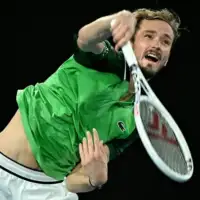 Tenis