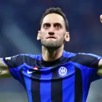 Hakan Calhanoglu