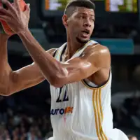 Walter Tavares