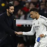 Arbeloa mbappe 872x610